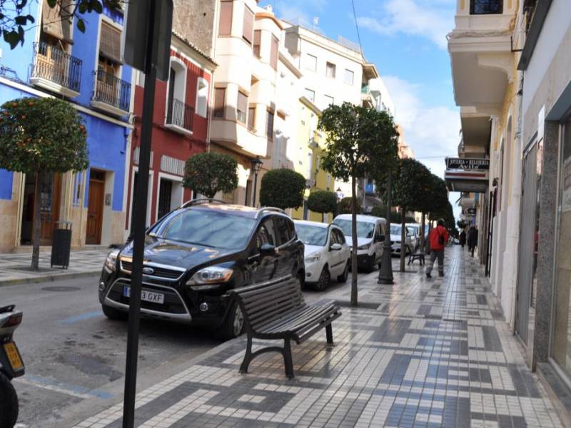 Comercial - Alquiler a largo plazo - Villajoyosa - Centro 