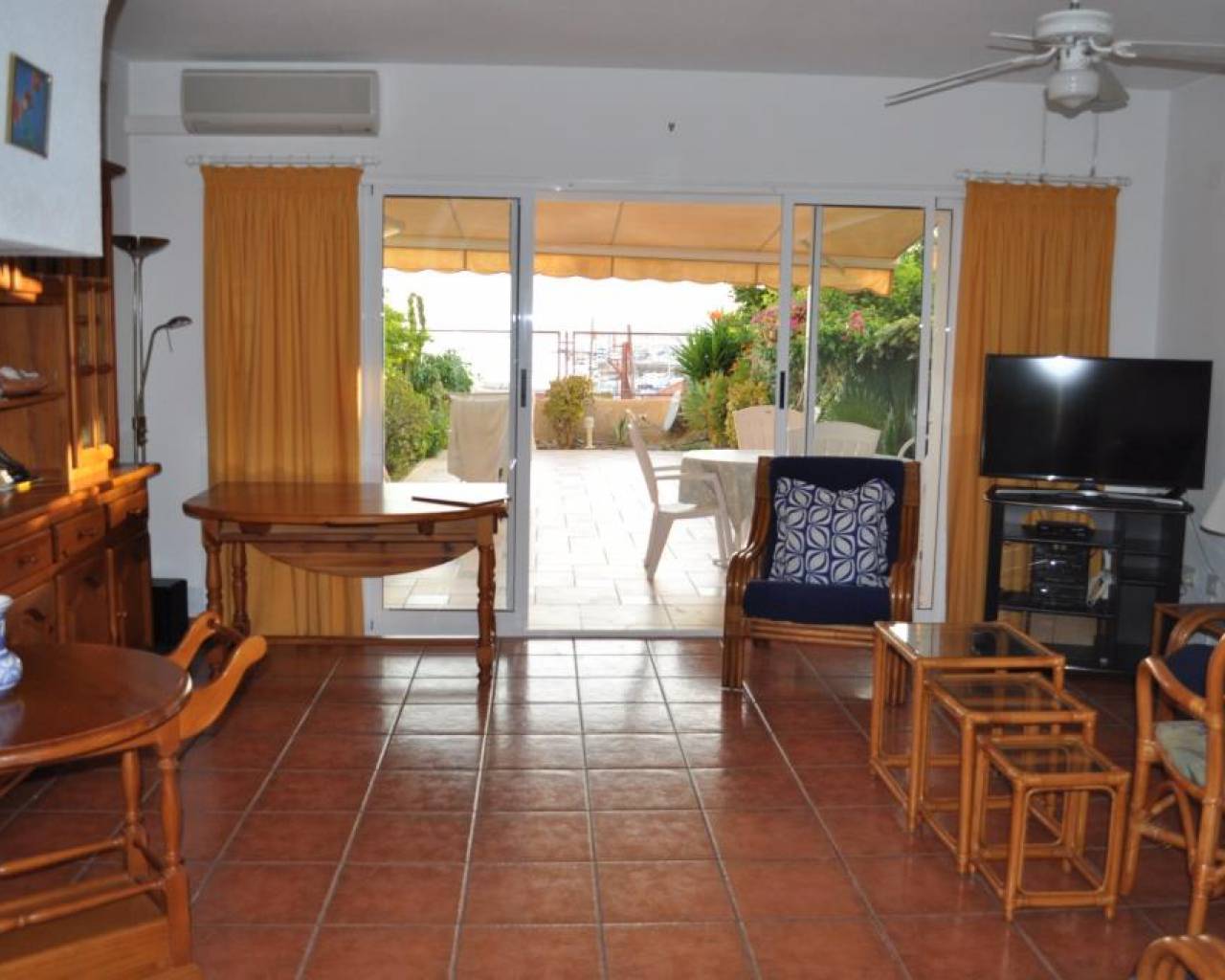 Alquiler a corto plazo - Casa adosada / Duplex - Villajoyosa - Playa Varadero/ Estudiantes